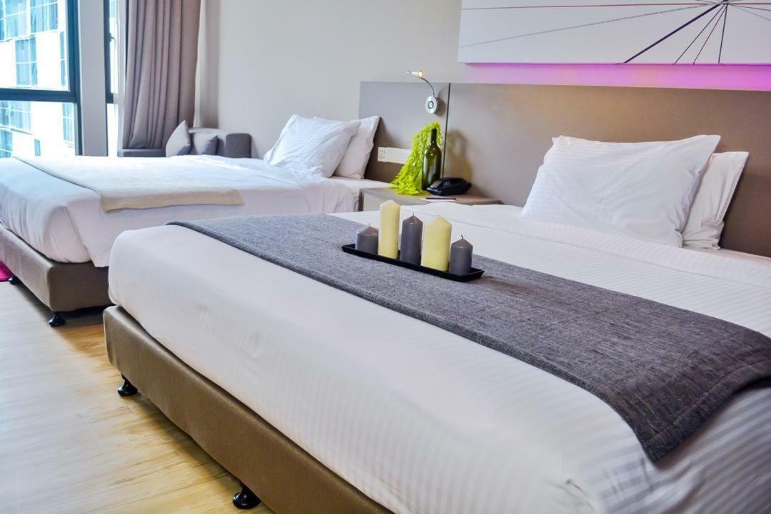 The 12 Suites @ Empire Damansara Petaling Jaya Exteriér fotografie